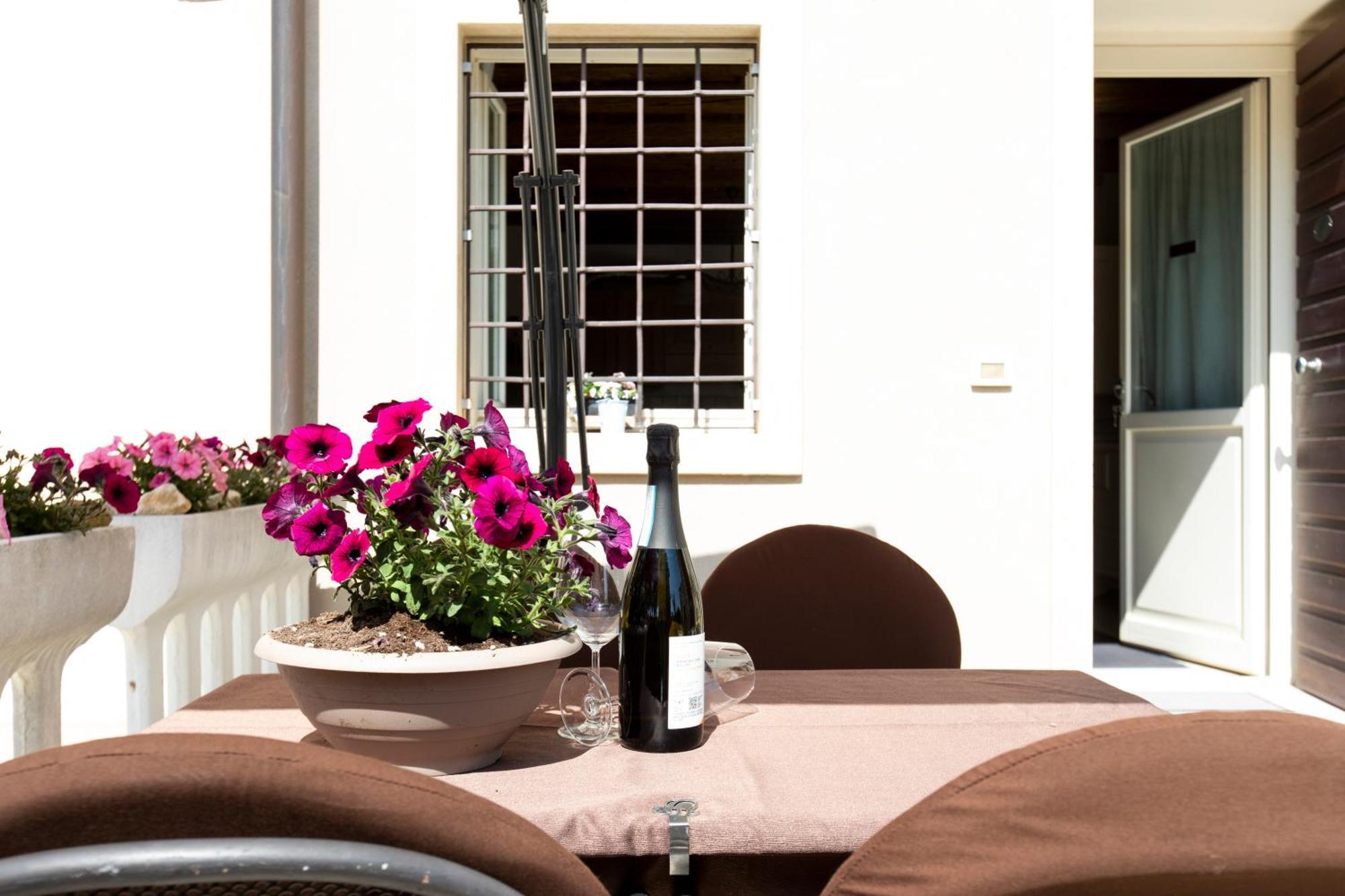 Corte Dei Soavi Suites - Apartments Soave  Exterior foto